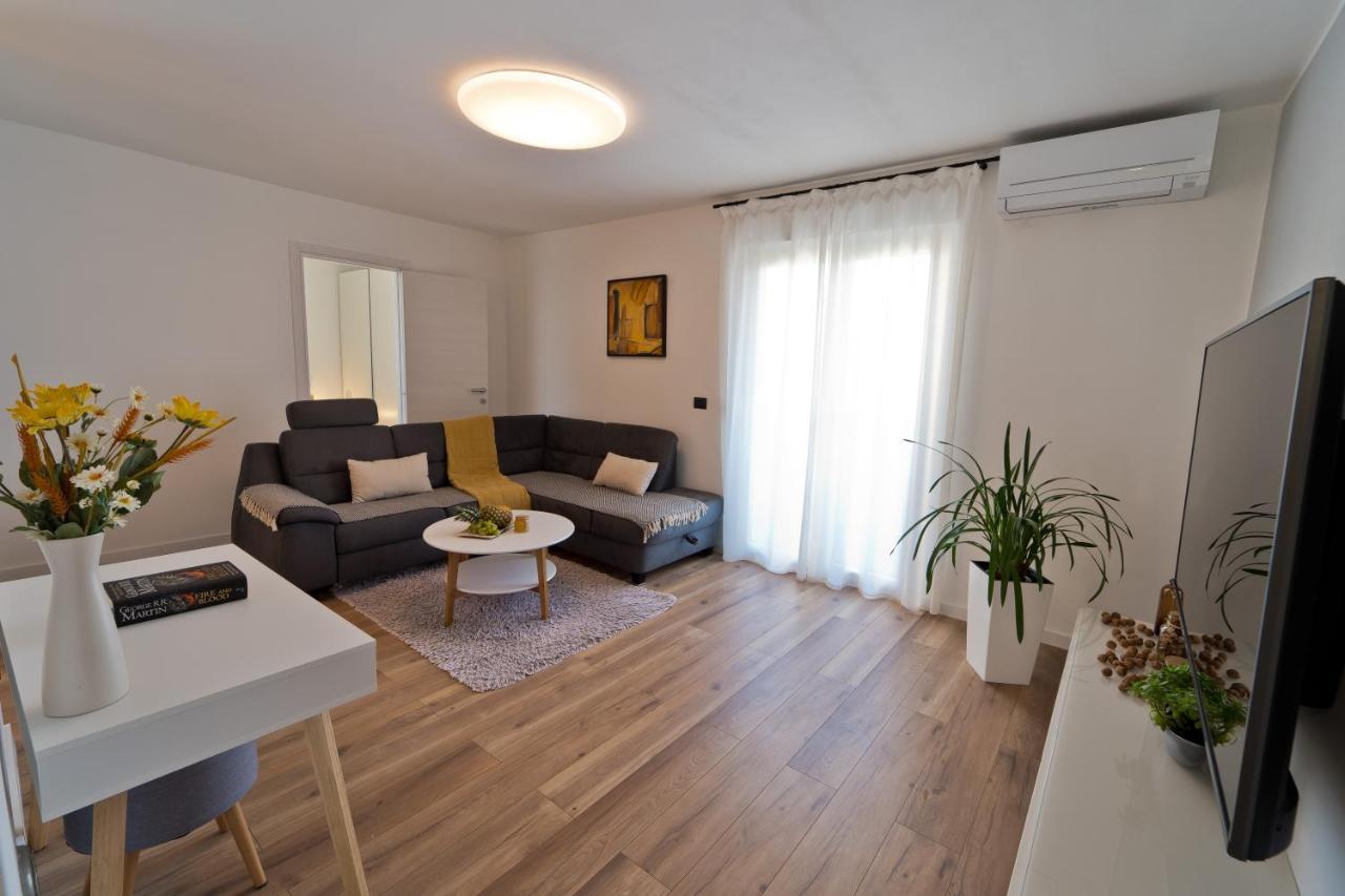 Malemi Apartment 普拉 外观 照片